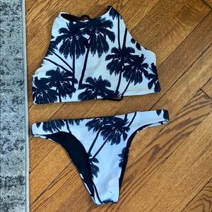 Palm Tree/Black reversible bikini set size L